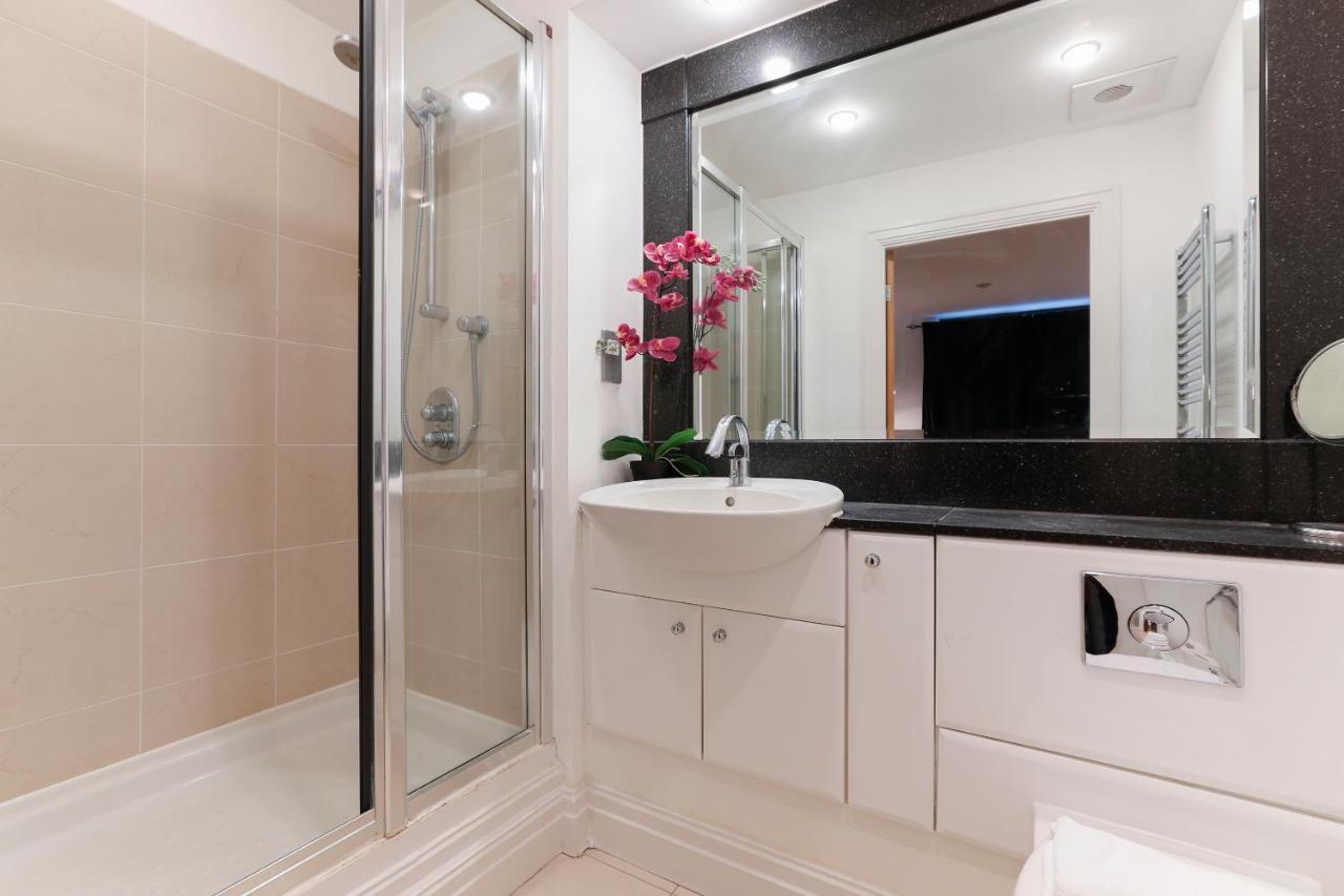 Apartment Saint Paul's