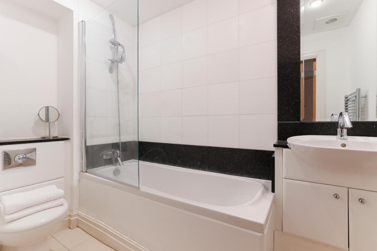 Saint Paul's Apartment London