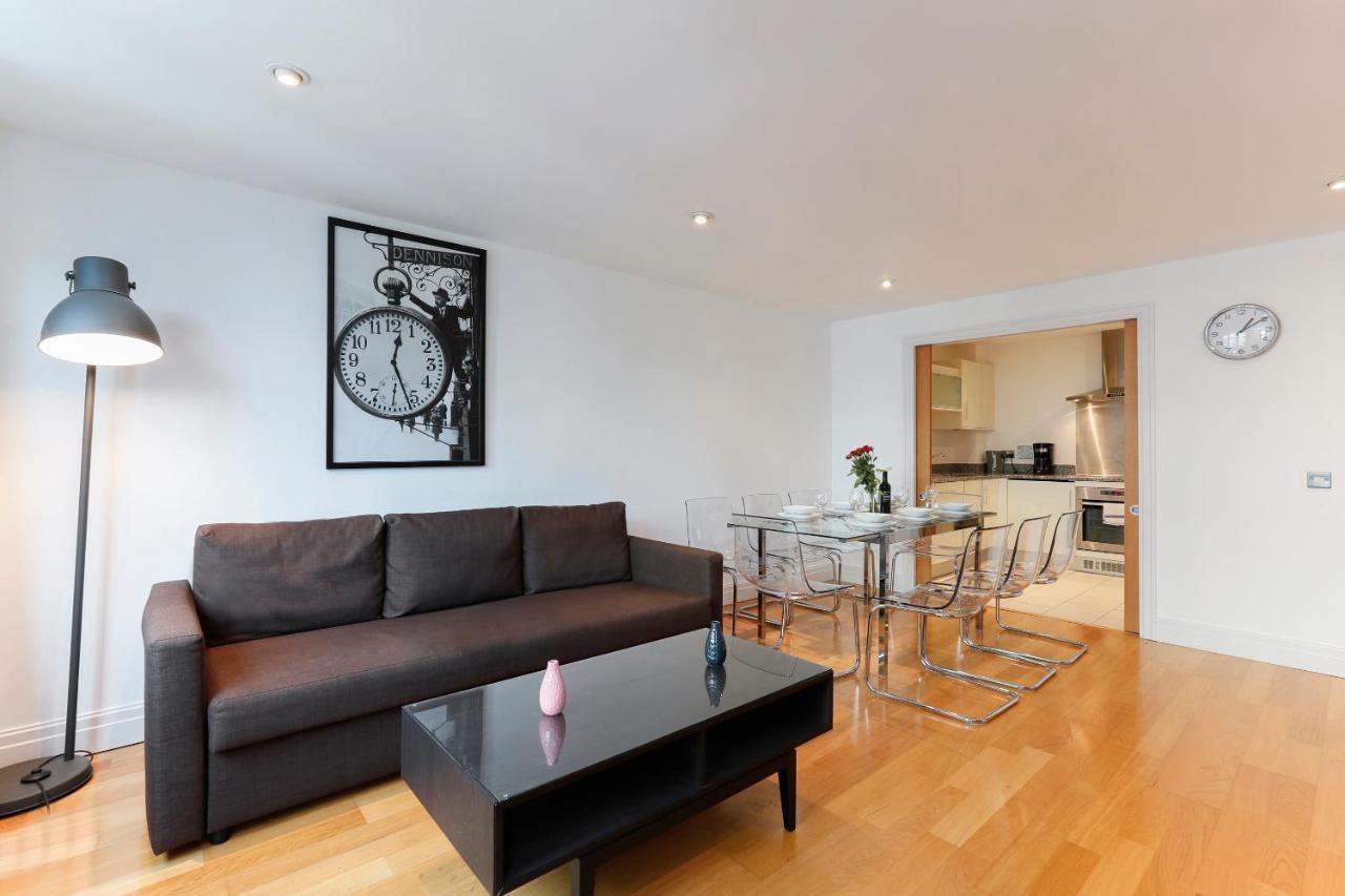 Saint Paul's Apartment *