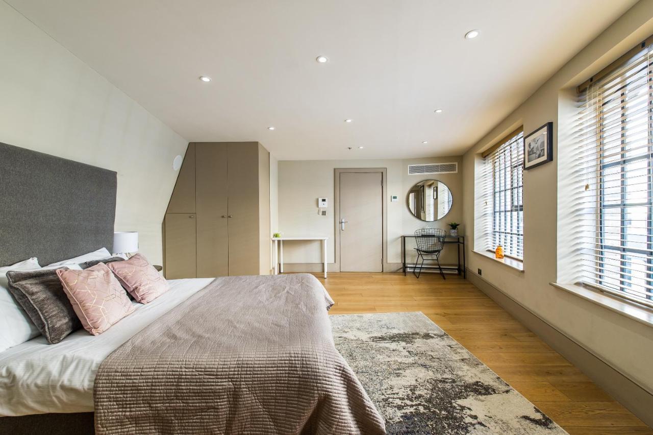 The Hay Stables - Stones Throw To Oxford Street Apartment *