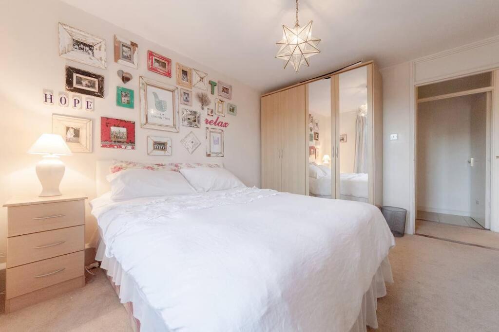 Spacious Two Double Bedroom Flat Londres