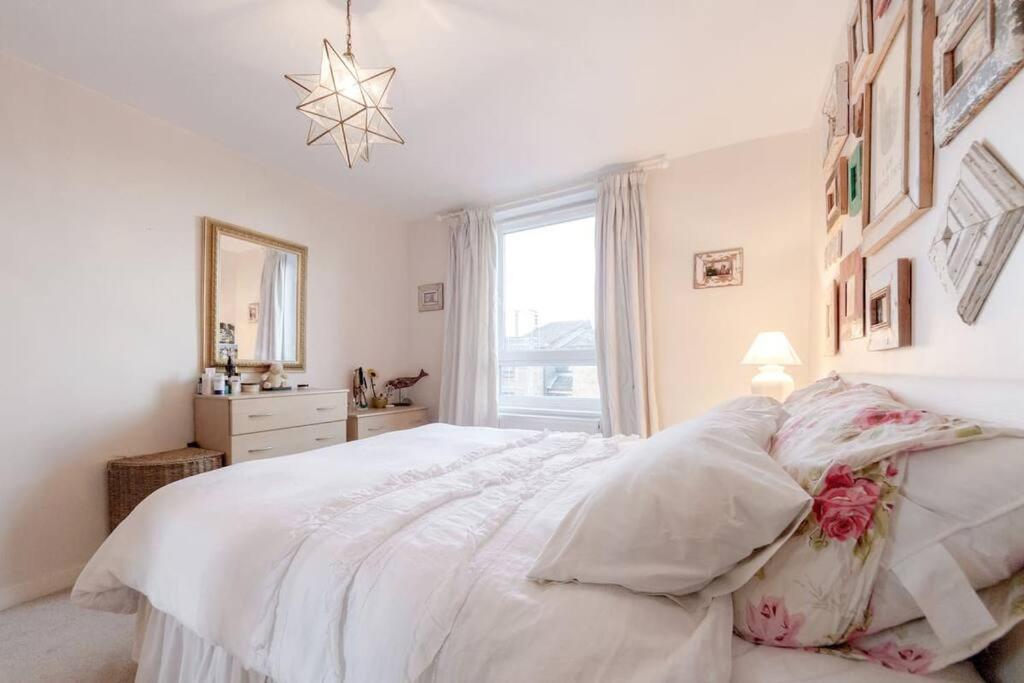 Apartamento Spacious Two Double Bedroom Flat Londres
