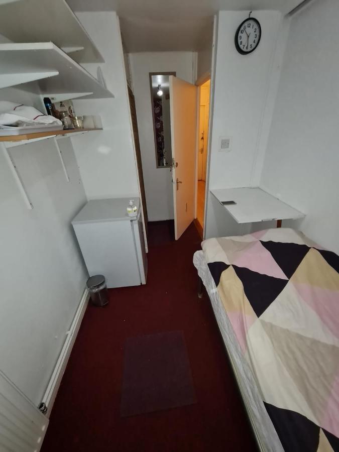 Private Cosy Roomz Homestay *