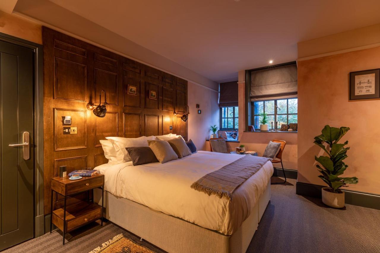 The Wolfpack Inn London