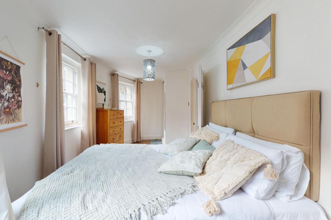 Park Lane - Clarges Street Apartment *