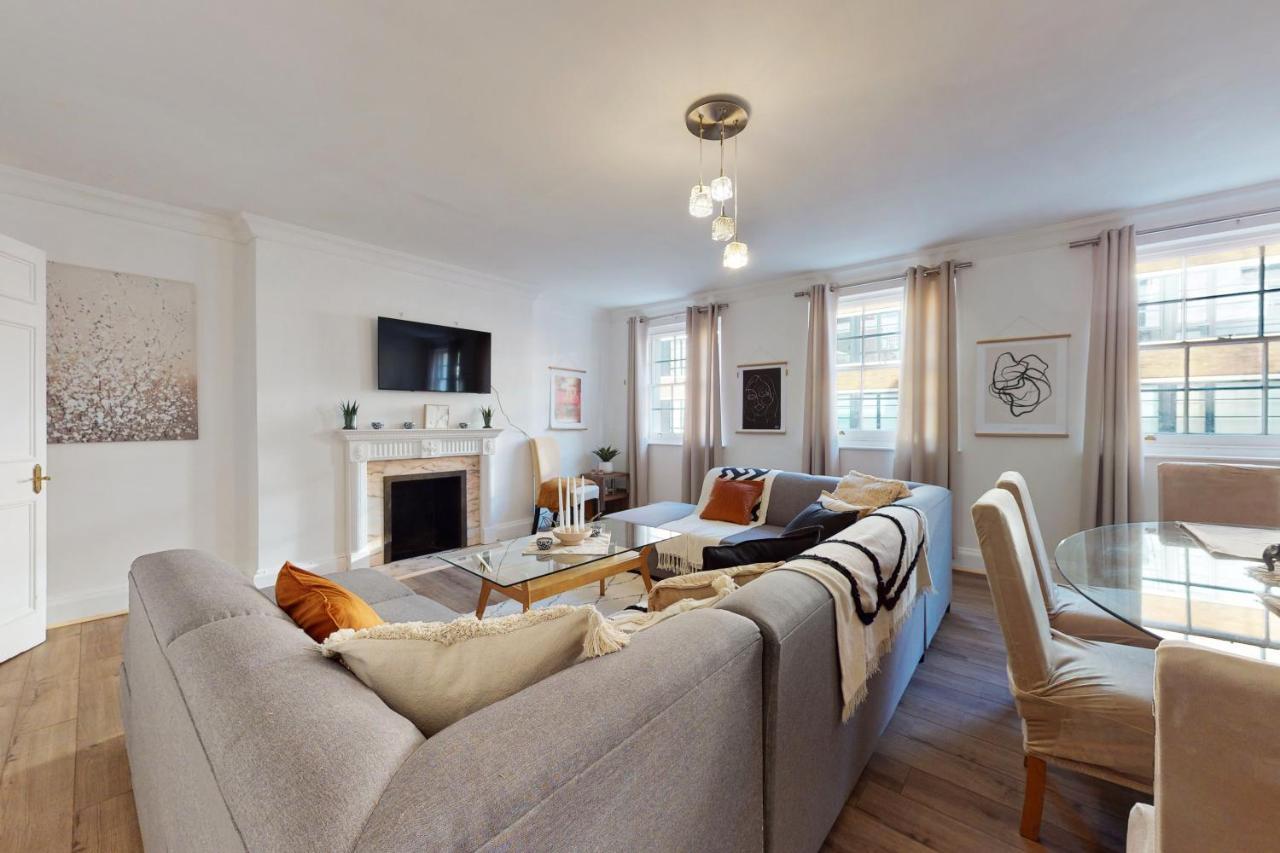 Park Lane - Clarges Street Apartment