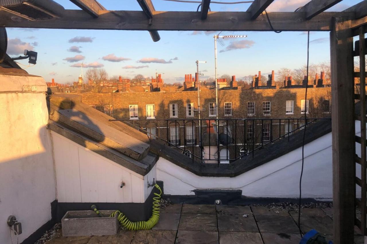 Apartment Stylish And Spacious With Terrace London