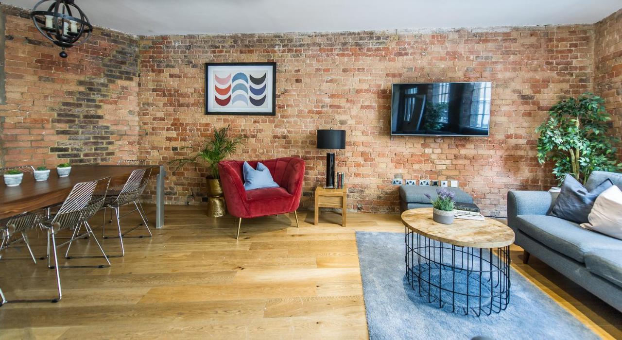 The Hay Stables - Stones Throw To Oxford Street Apartment London