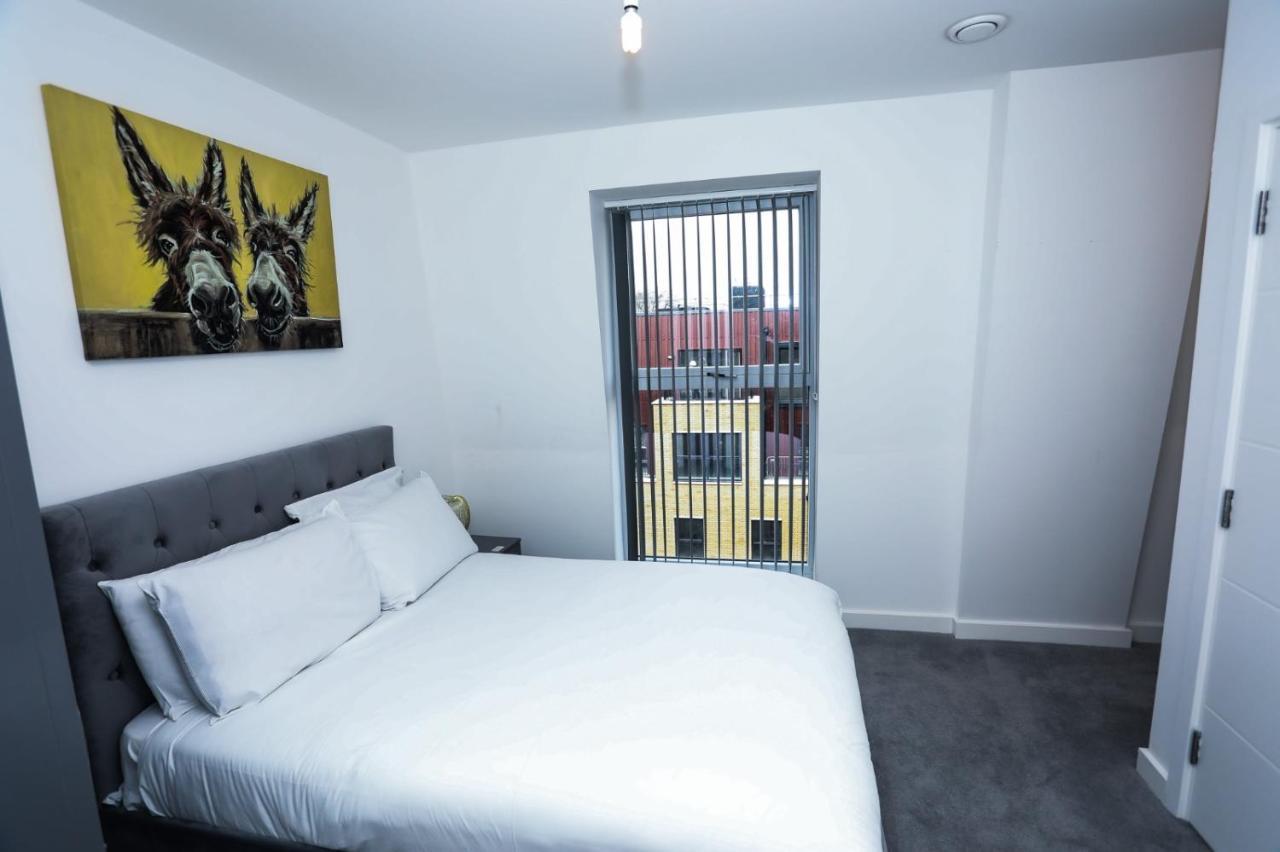 Apartment Lovely 2 Bed With Parking *