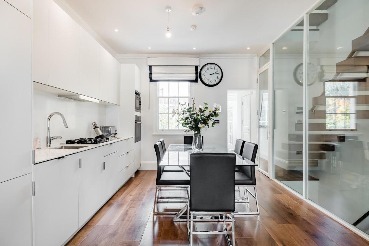 Superb 3 Bed/bath Luxury + Ibiza Roof Terrace Apartment
