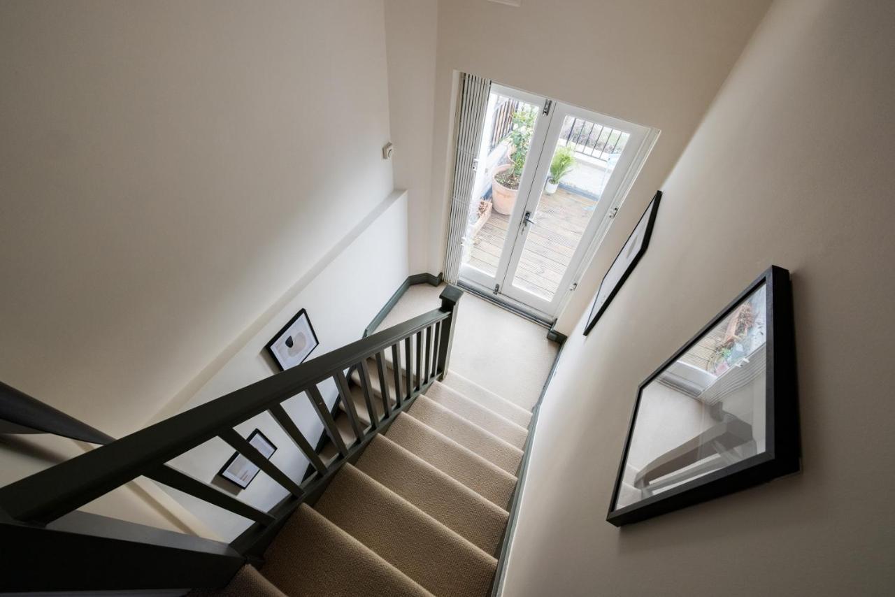 The Chelsea Corner - Stylish 2bdr With Rooftop Terrace Apartment London