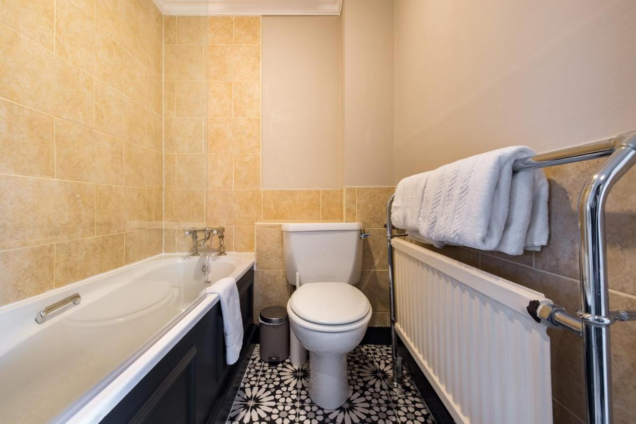 The Chelsea Corner - Stylish 2bdr With Rooftop Terrace Apartment *