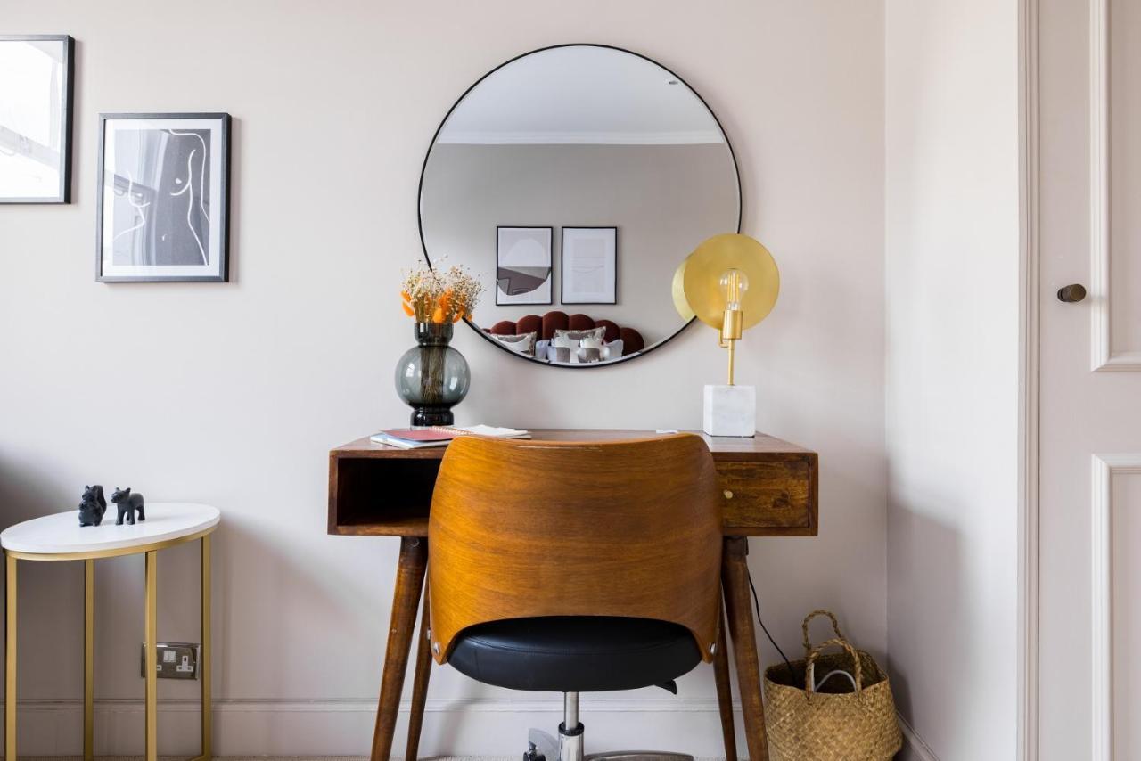 The Chelsea Corner - Stylish 2bdr With Rooftop Terrace Apartment *