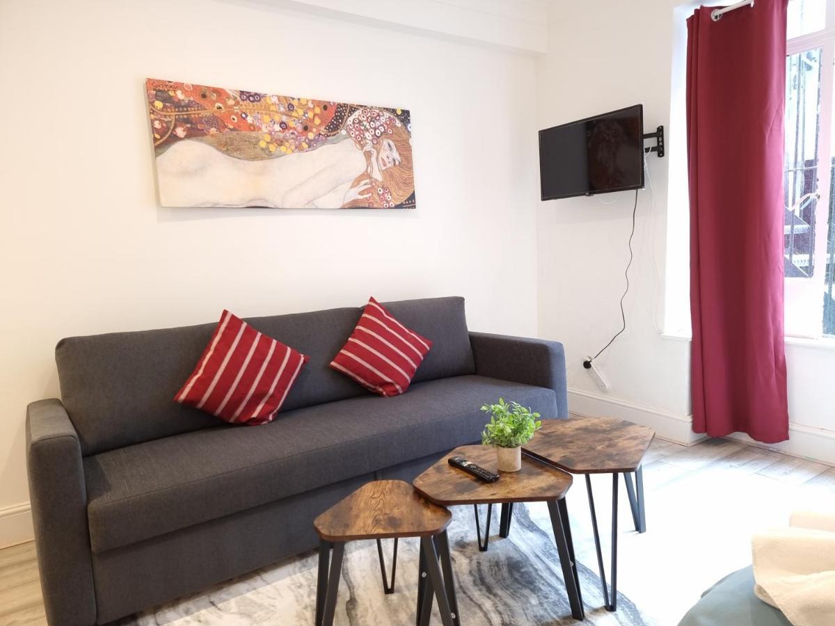Apartamento F23-spacious Studio Fits 4 Near Paddington Londres