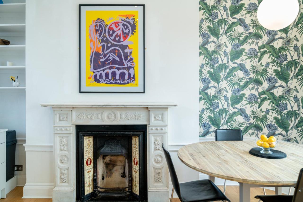 Sleek Flat With Communal Courtyard