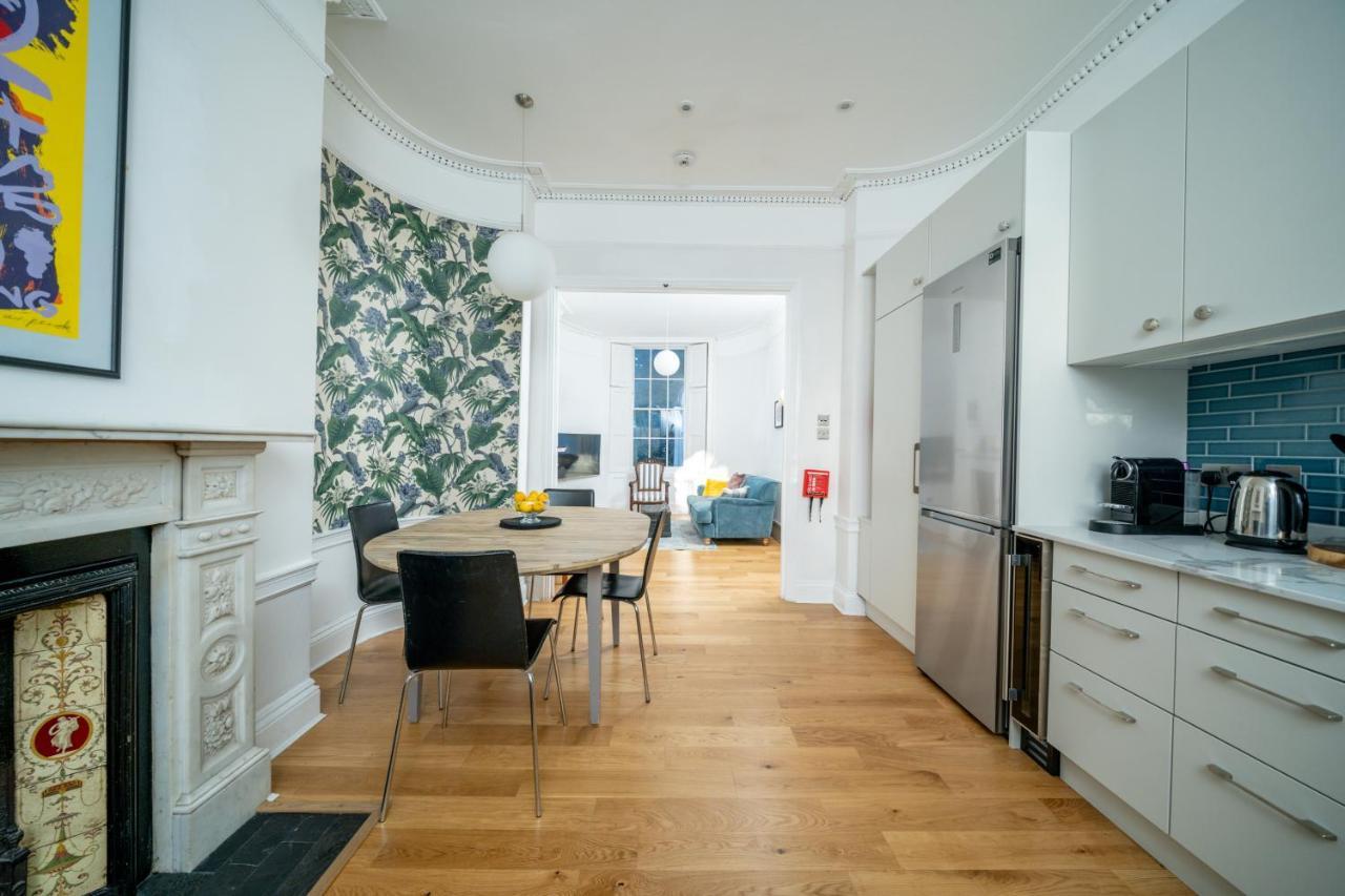 Sleek Flat With Communal Courtyard Apartment *