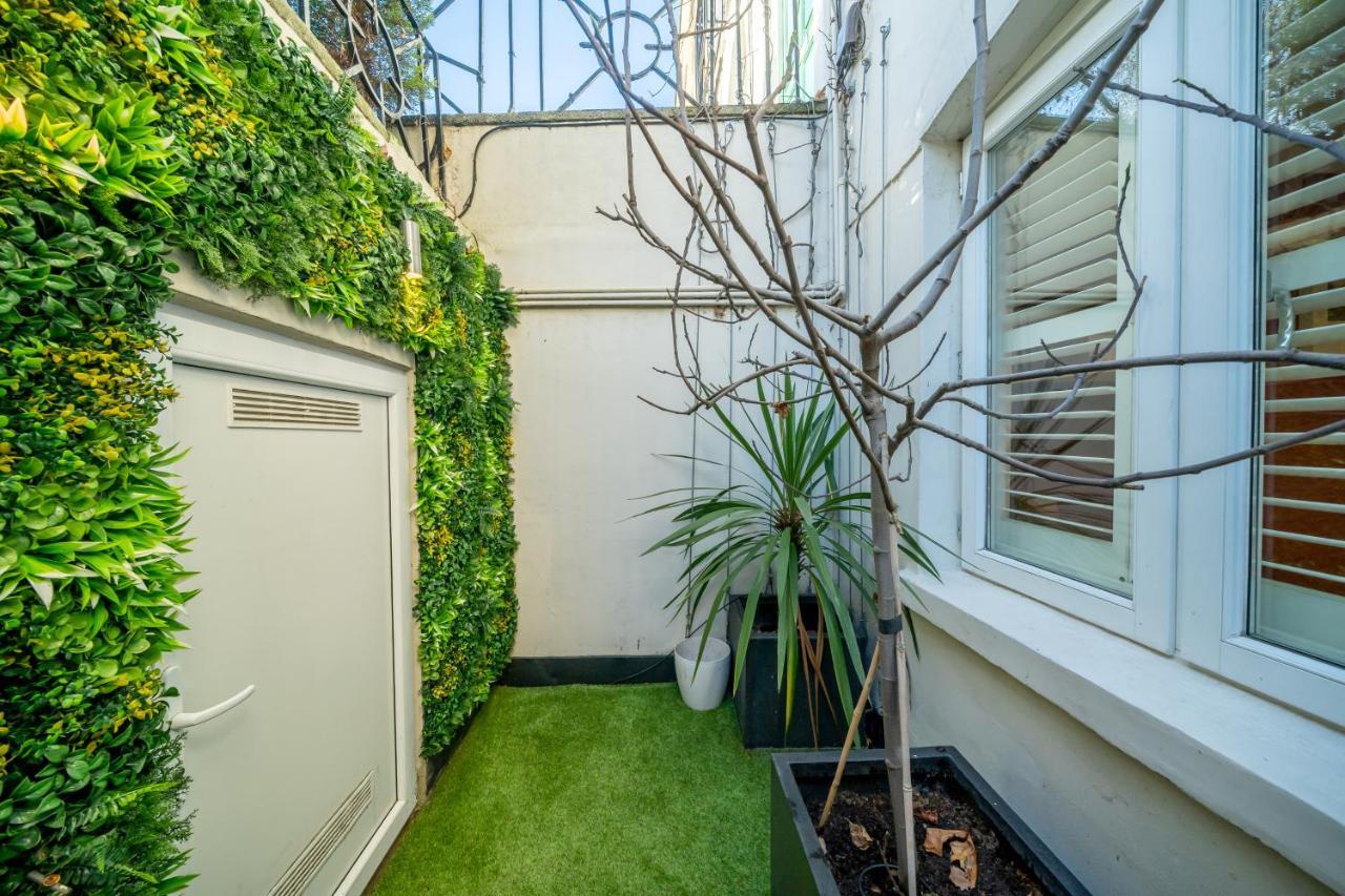 Sleek Flat With Communal Courtyard Apartment