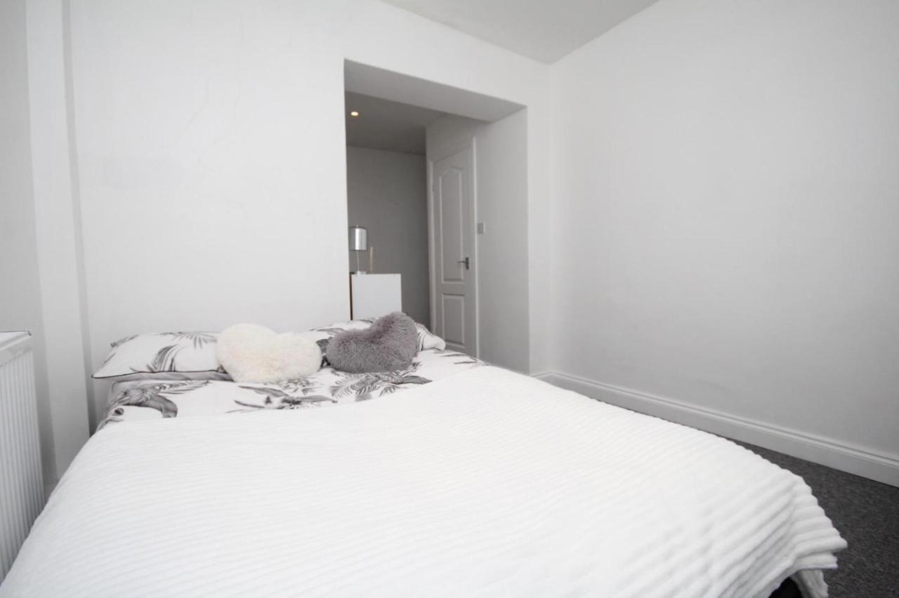 Apartamento Lovely 3 Bed Spacious Flat In *