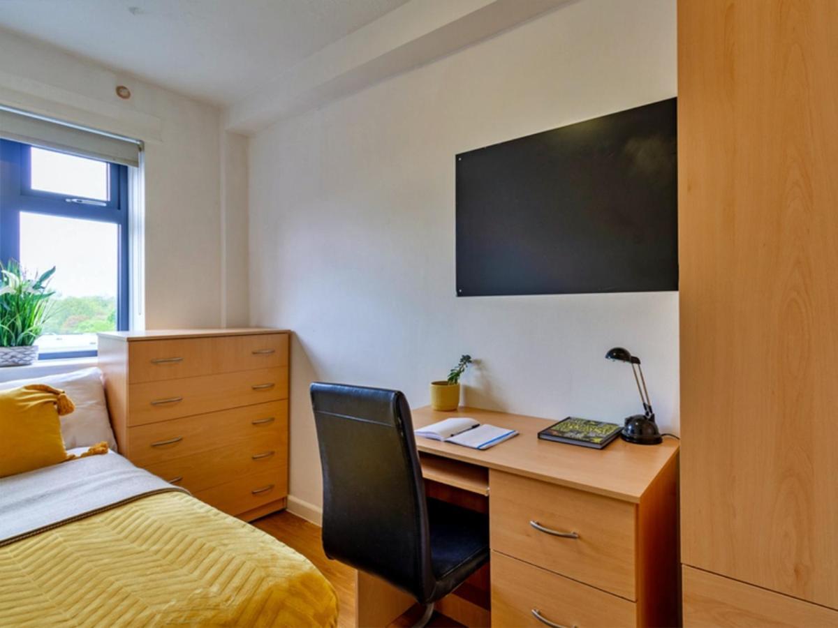 Apartment Trendy Rooms For Students Only, Southwark Park - Sk *