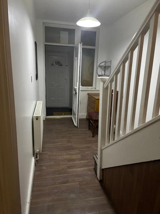 Homestay Double Room London Wembley For Rent *