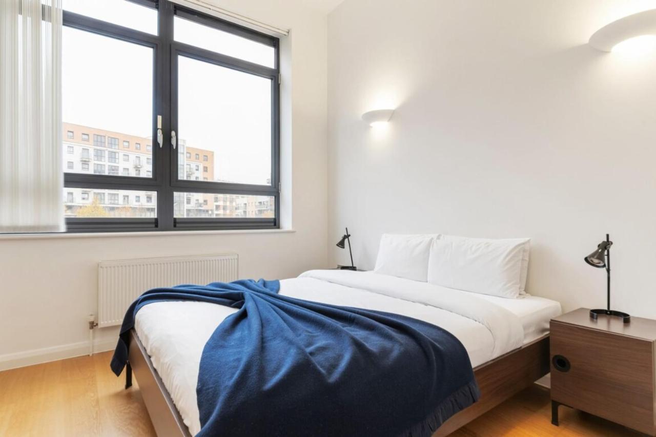 Beautiful 1 Bedroom In Shepherd's Bush Apartment *