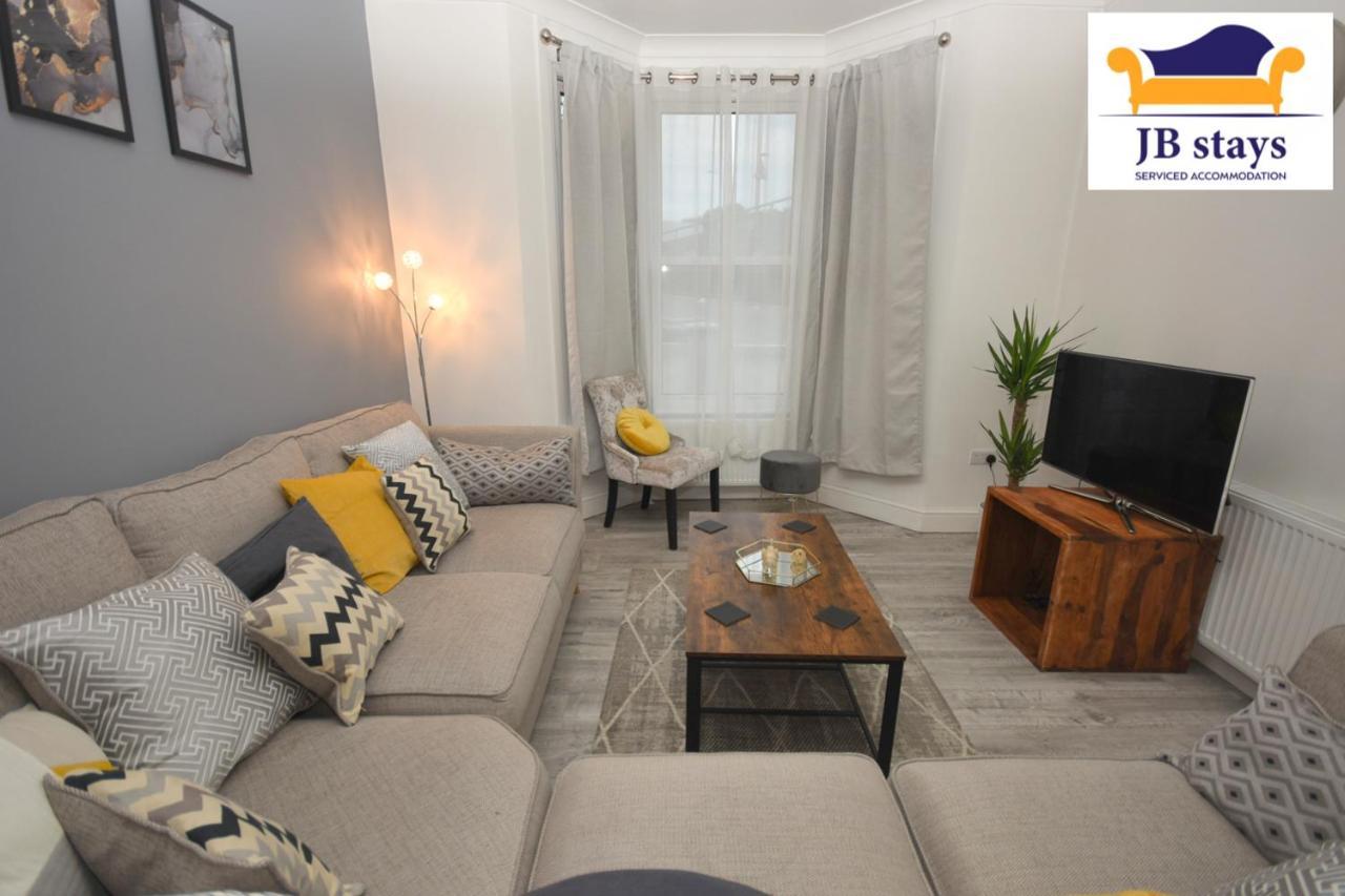 Jb Greenwich, 3 Bed House,ideal For Contractors And Family Holiday home London