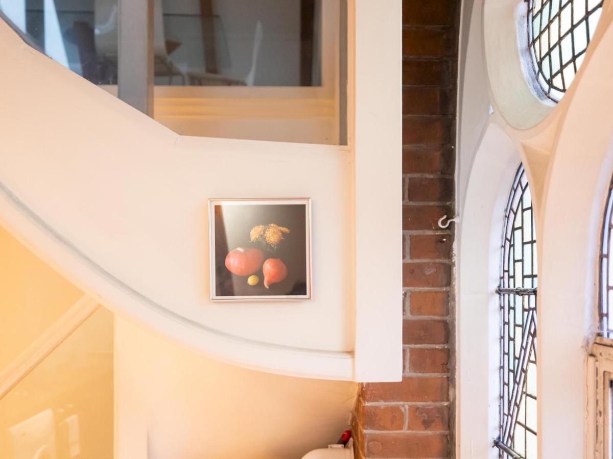 Pass The Keys Beautiful Spacious 2-bed In Converted Church * London