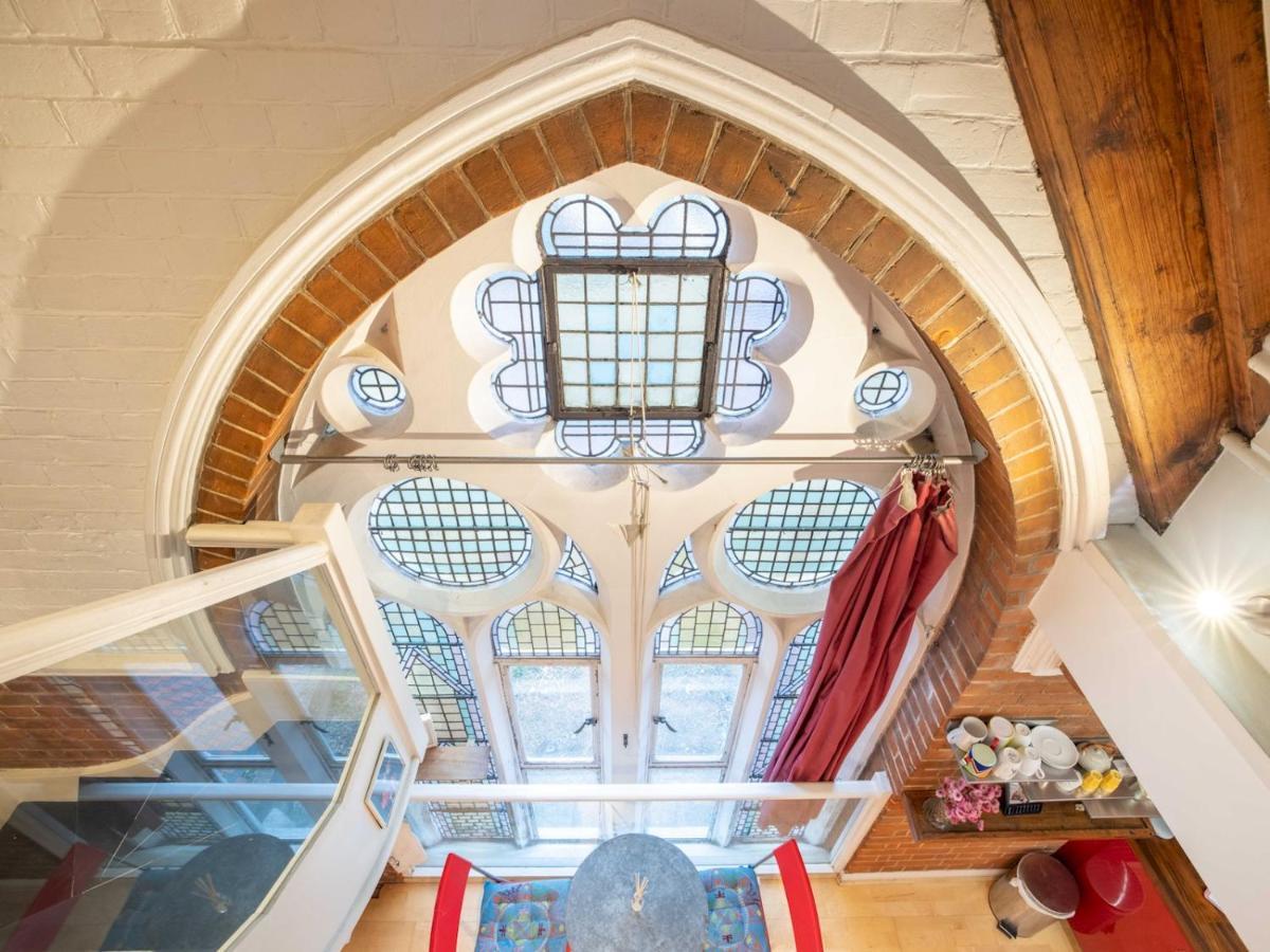 Apartment Pass The Keys Beautiful Spacious 2-bed In Converted Church