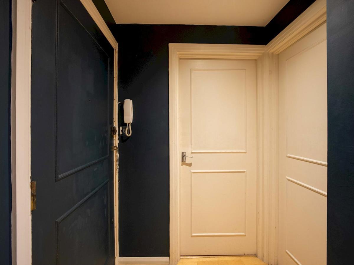 Pass The Keys Beautiful Spacious 2-bed In Converted Church Apartment *