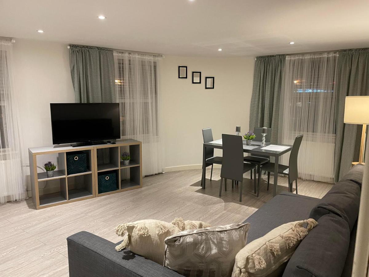 Apartment City Airport Serviced