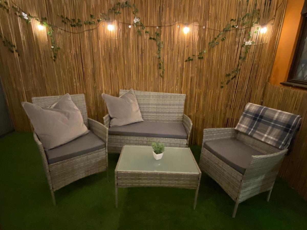 Excel 5min Custom House Station Parking Wifi Sleeps 6