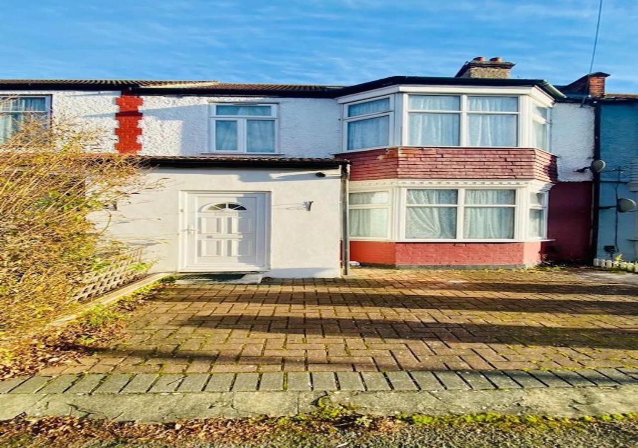 Privatunterkunft Double Room London Wembley For Rent *