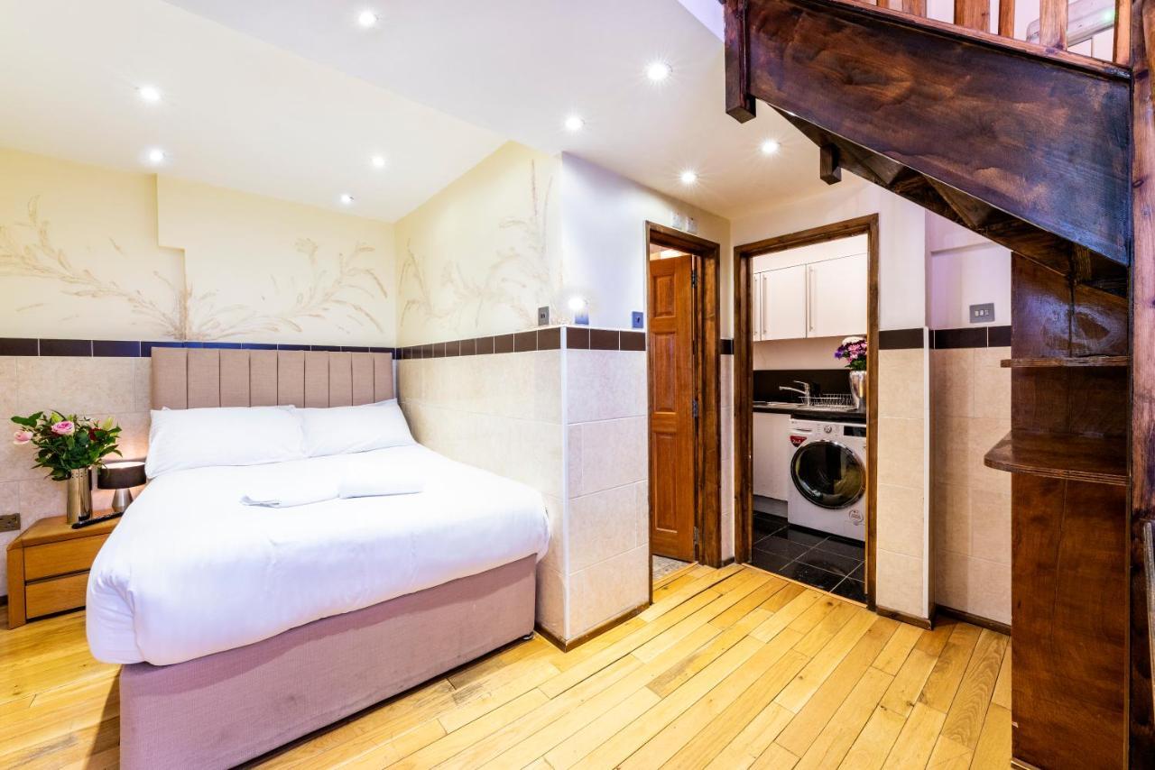 Savoy Apartment