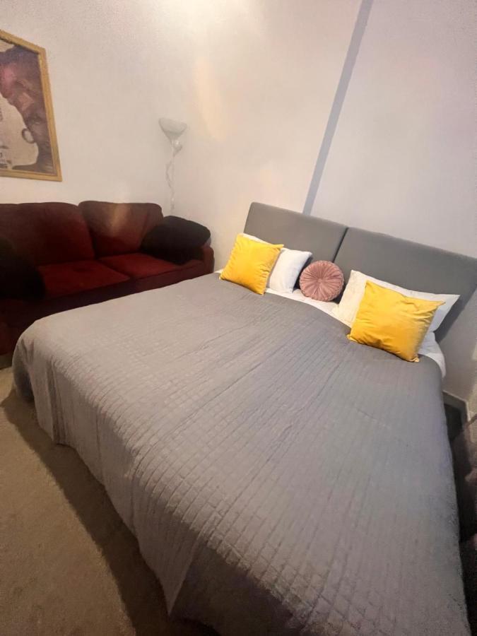 Spacious Double In Prime Location Homestay *
