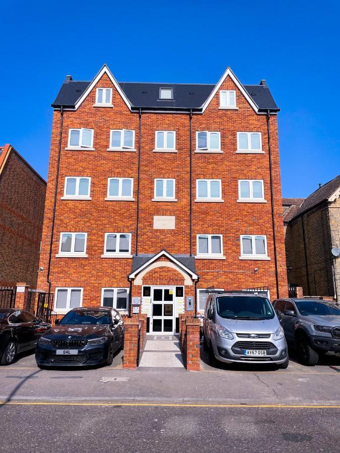 Luxury Hotel Ilford