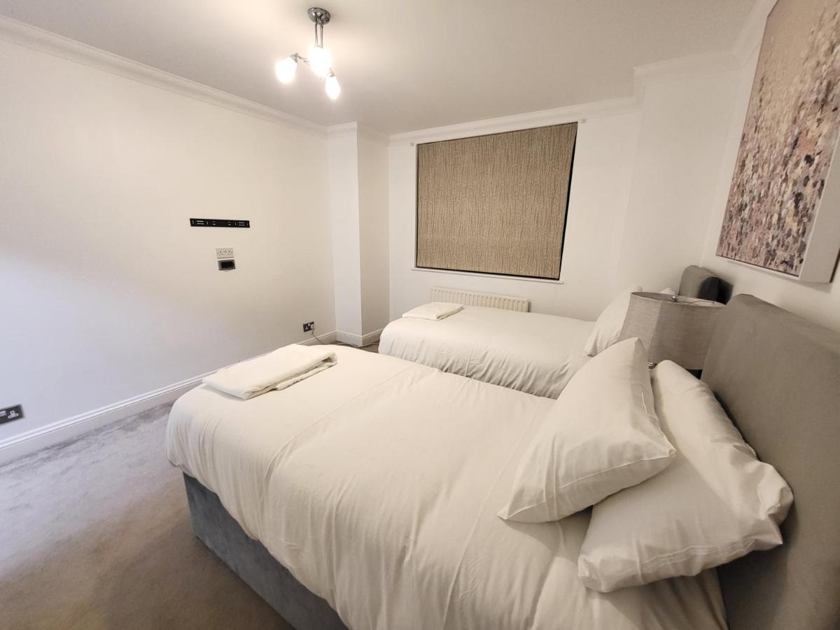 Apartment Garland Stylish 2 Bedroom A Minute Walk From Station *