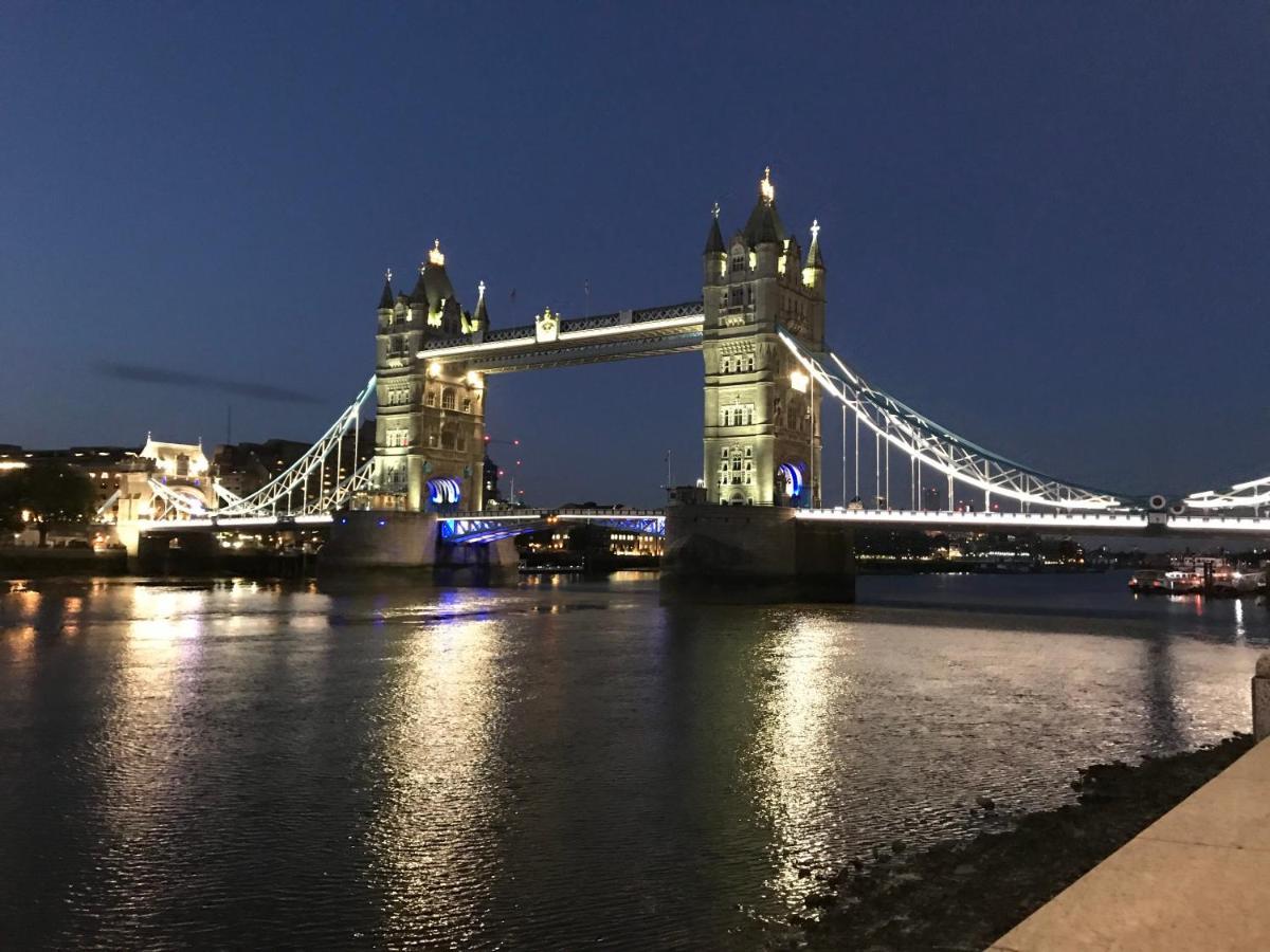 Lovely 1 Bed Cosy With Shard View Apartment *
