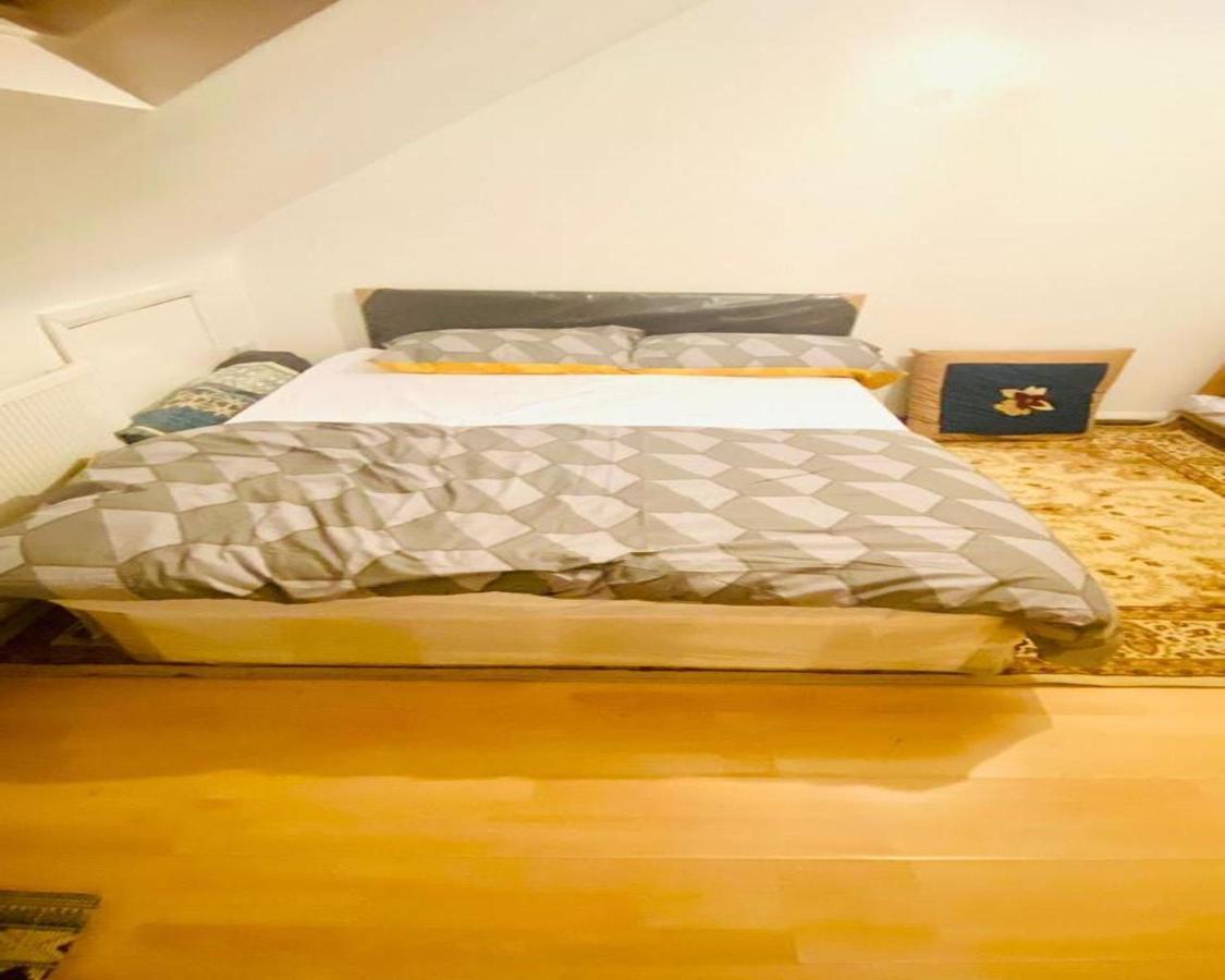 Double Room London Wembley For Rent Privatunterkunft