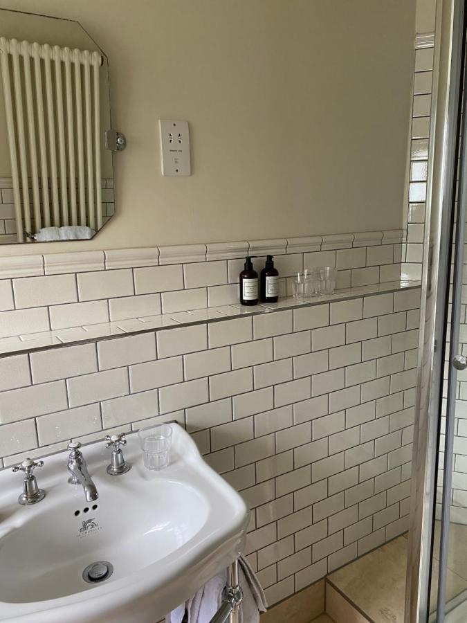 Kennington B & B Acomodação com café da manhã  4*