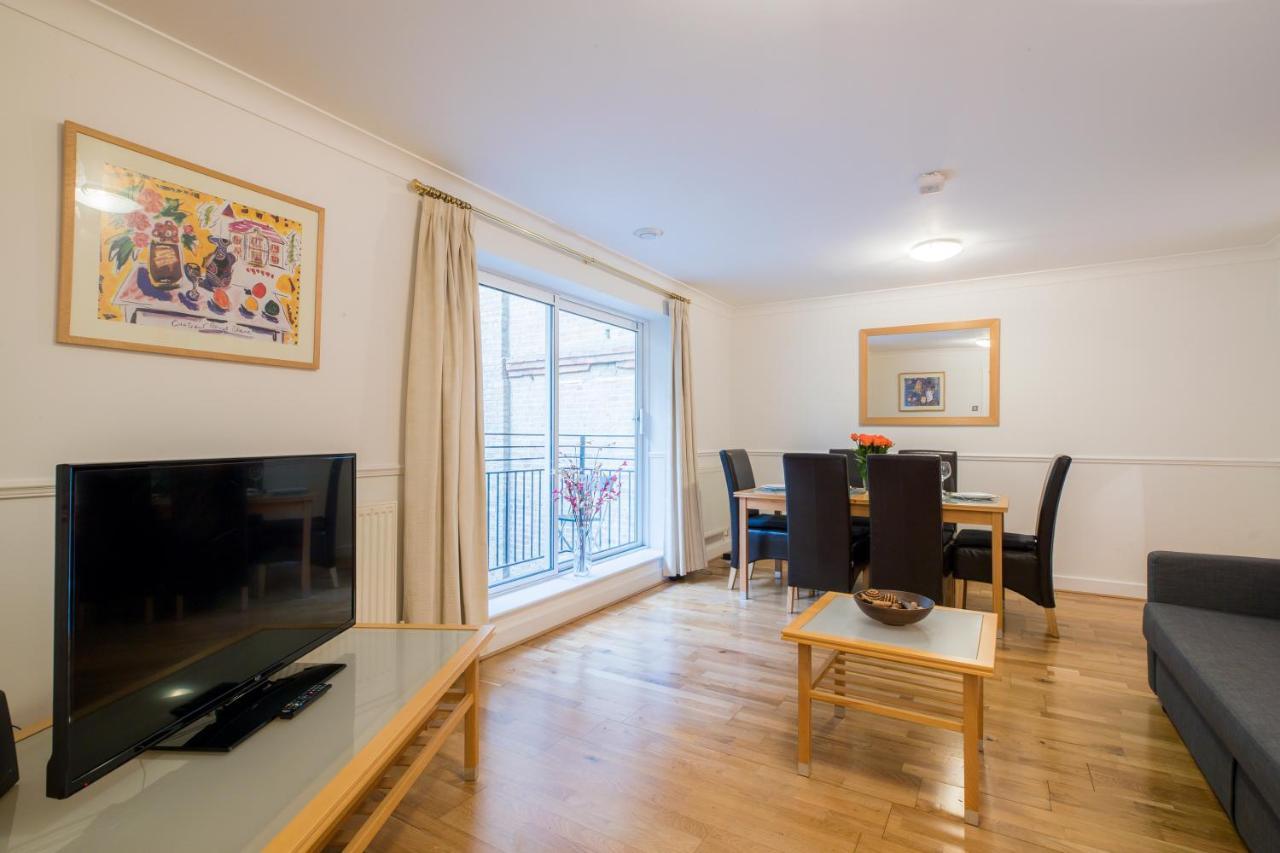 Saint Paul's Apartment *