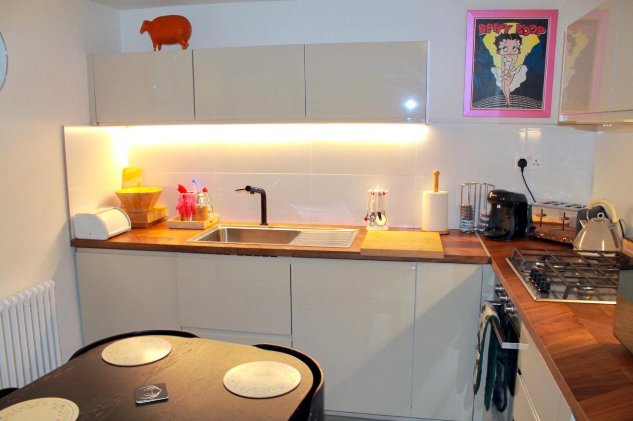 Vintage Styled House Central Camden