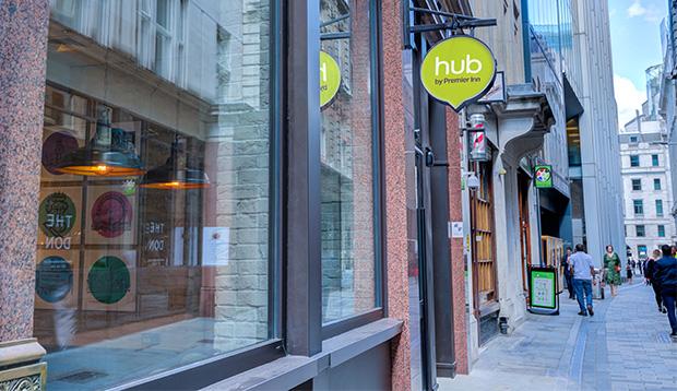 Hub Hub By Premier Inn London City Bank 3*