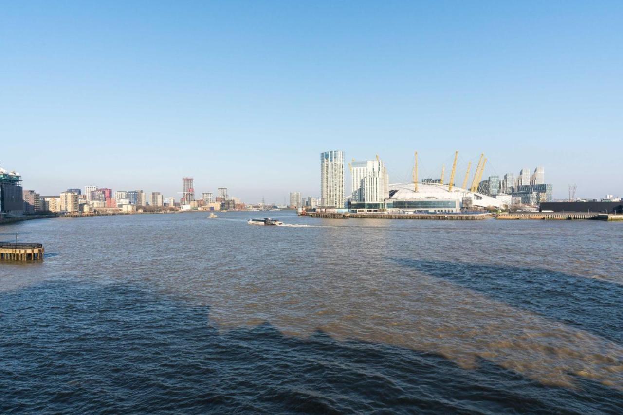 Stunning 3bd Riverside Flat Communal Roof Terrace * London