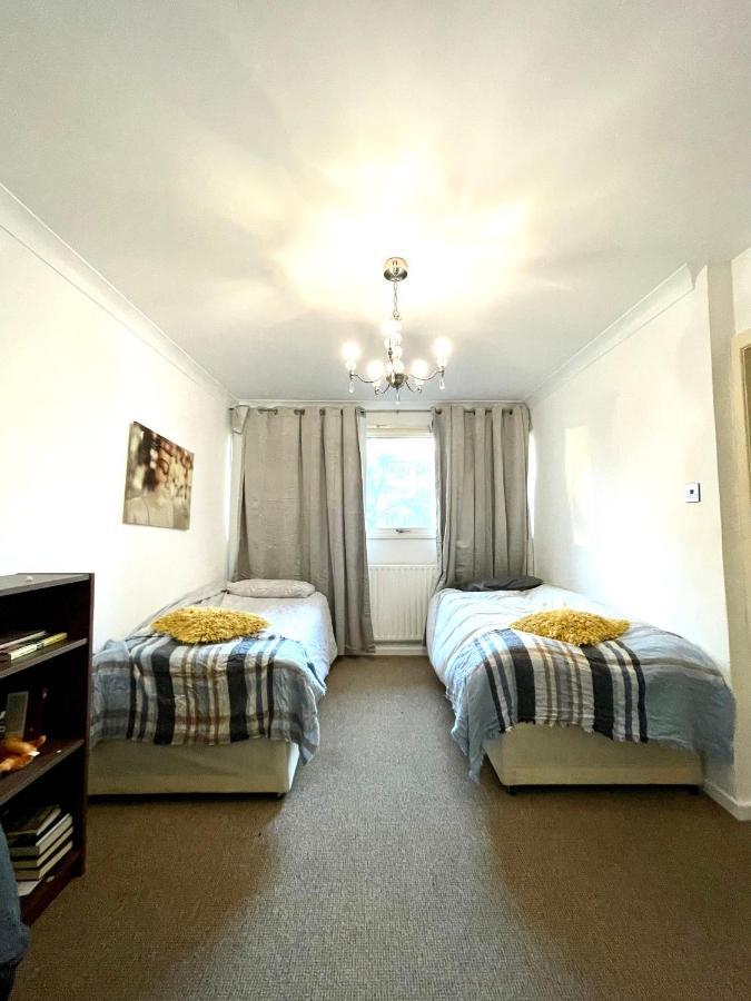 Victoria Two Bedroom Apartment Apartment *