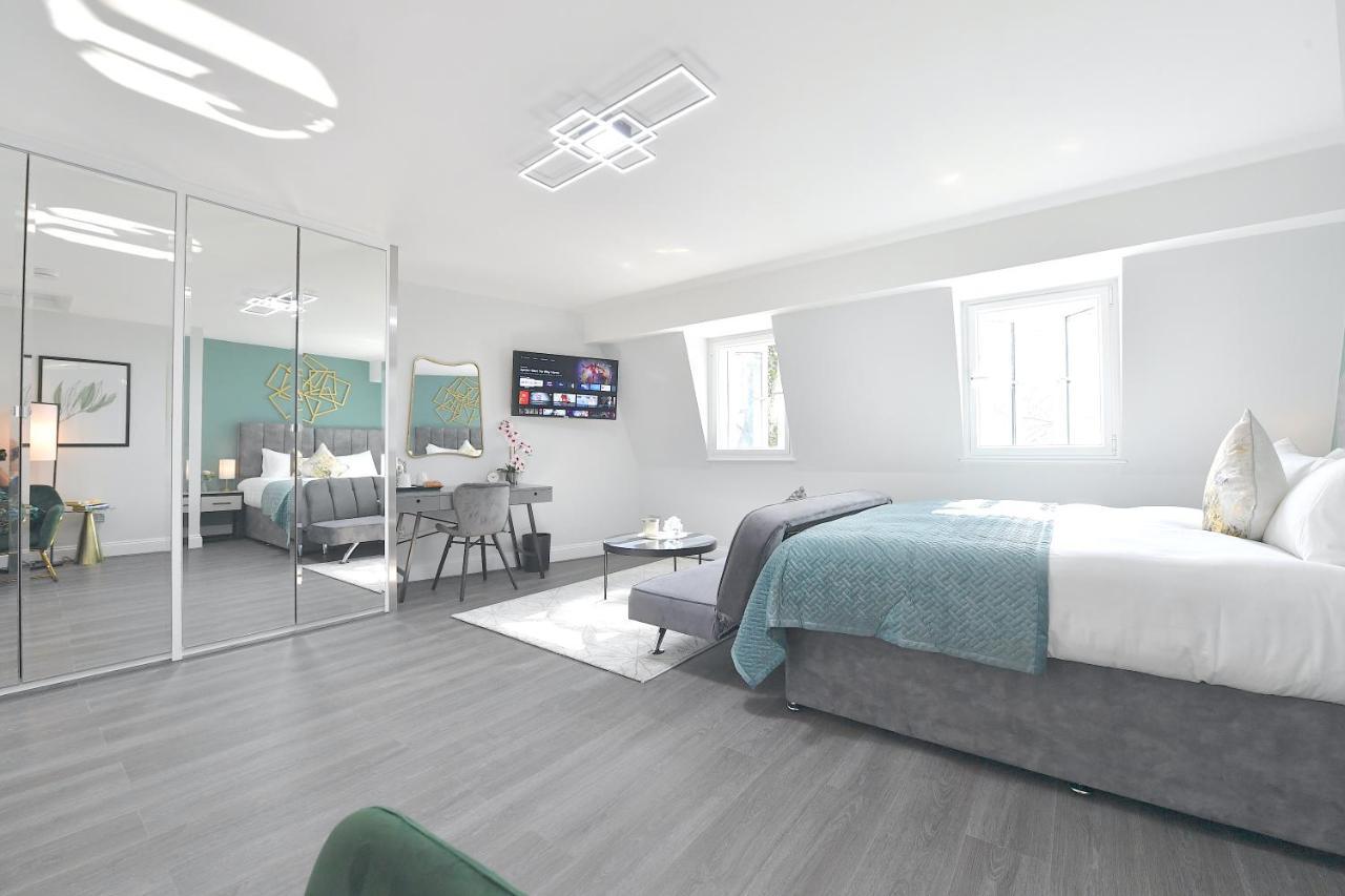 Waterloo Hub Residences *
