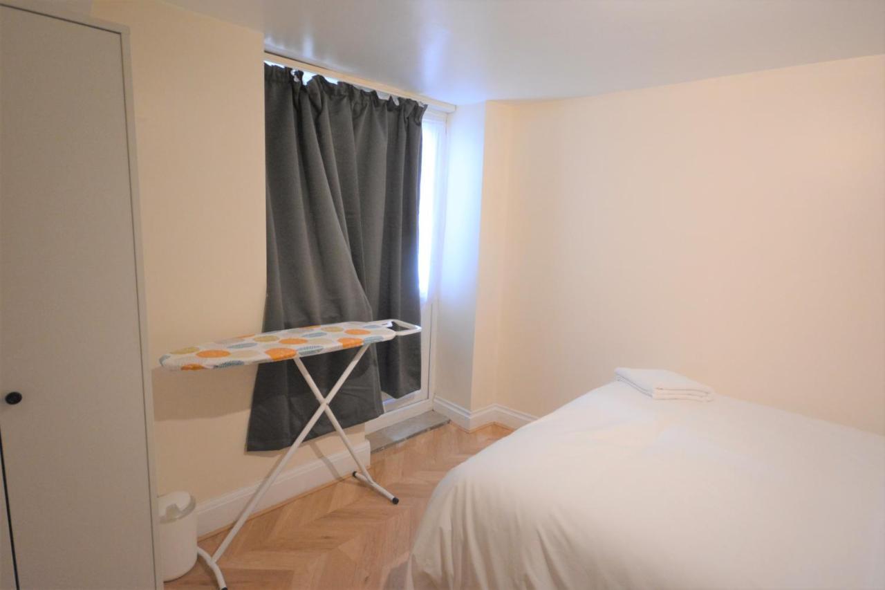Modern One Bedroom Apartment