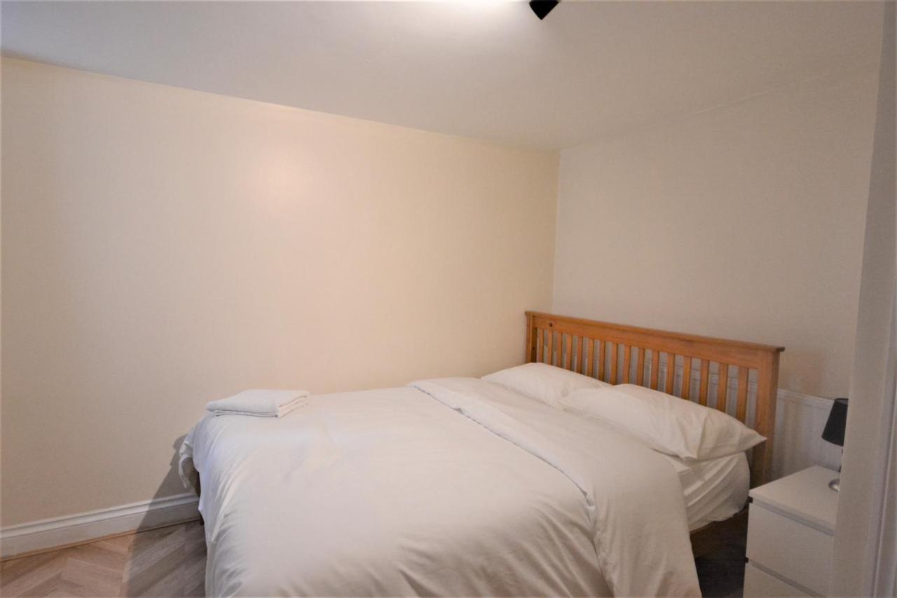 Modern One Bedroom Apartment London