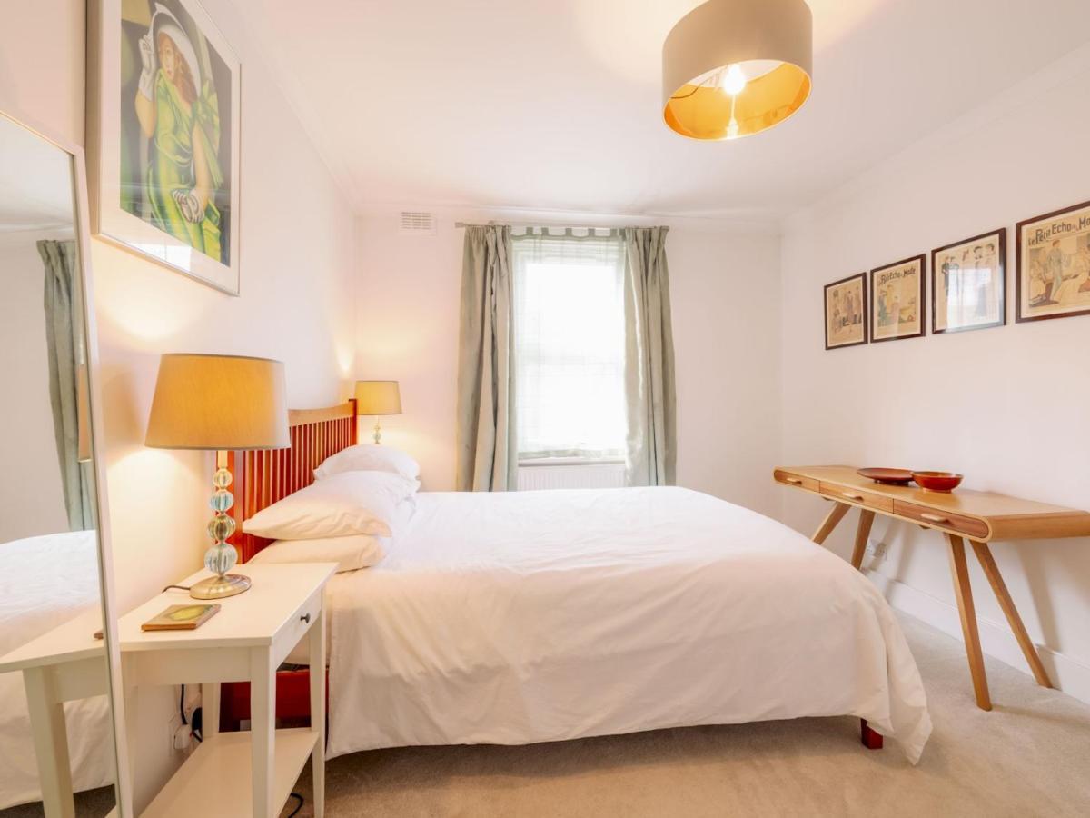 Apartment Pass The Keys Queen's Park Secret Gem London
