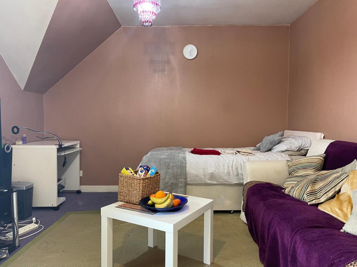 Home Away From Home, Entire 1-4 Bed Property Apartamento Londres