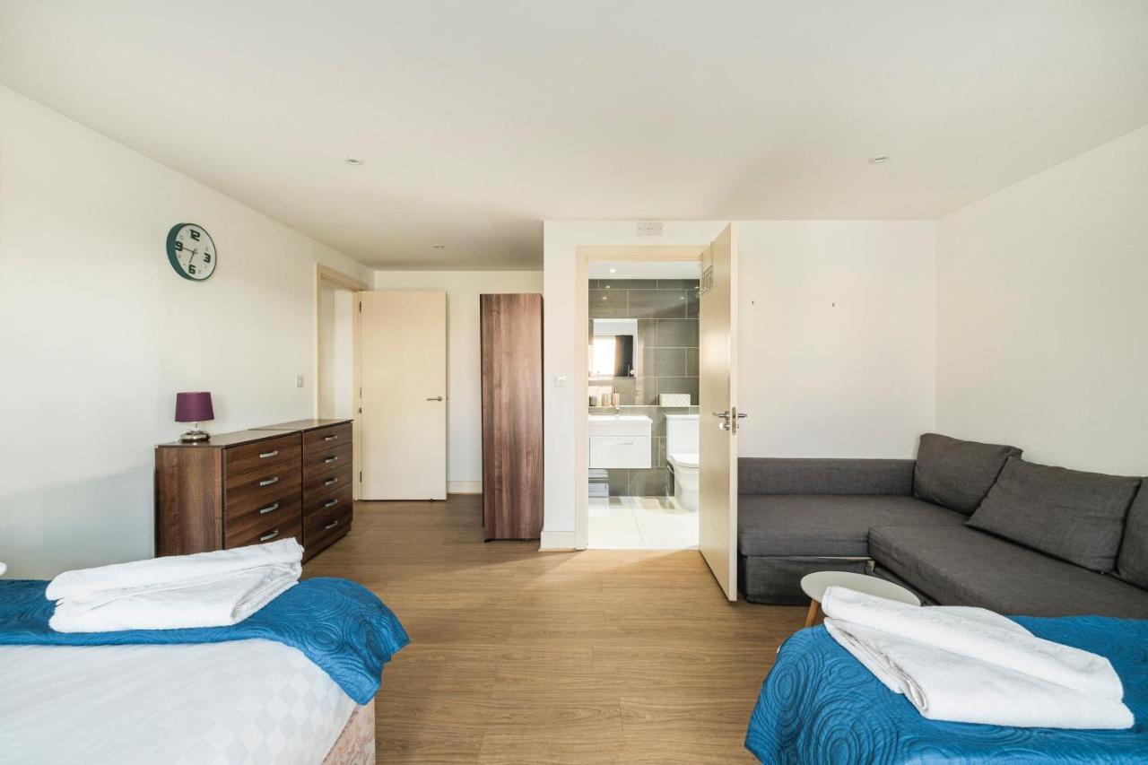 Canary Wharf/docklands/excel Spacious Apt E14 Apartment London